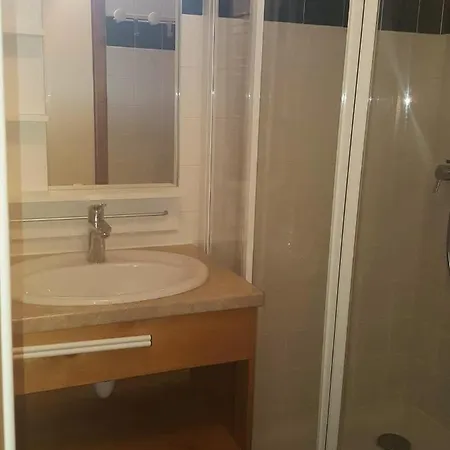 Bourgeon - Studio Pour 4 Personnes 94 *